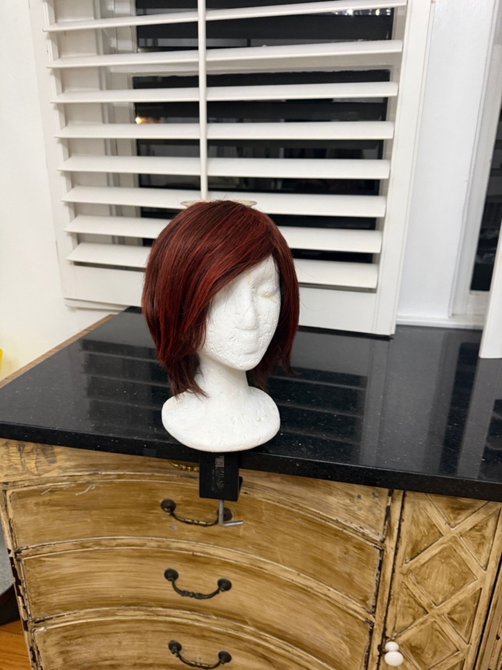 76 Red Short Layered Women's Wig - Unbranded